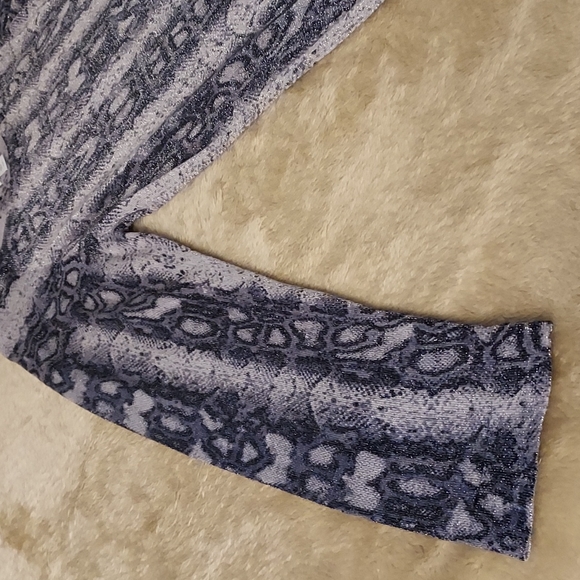 Jaclyn Smith tunic - Picture 5 of 9